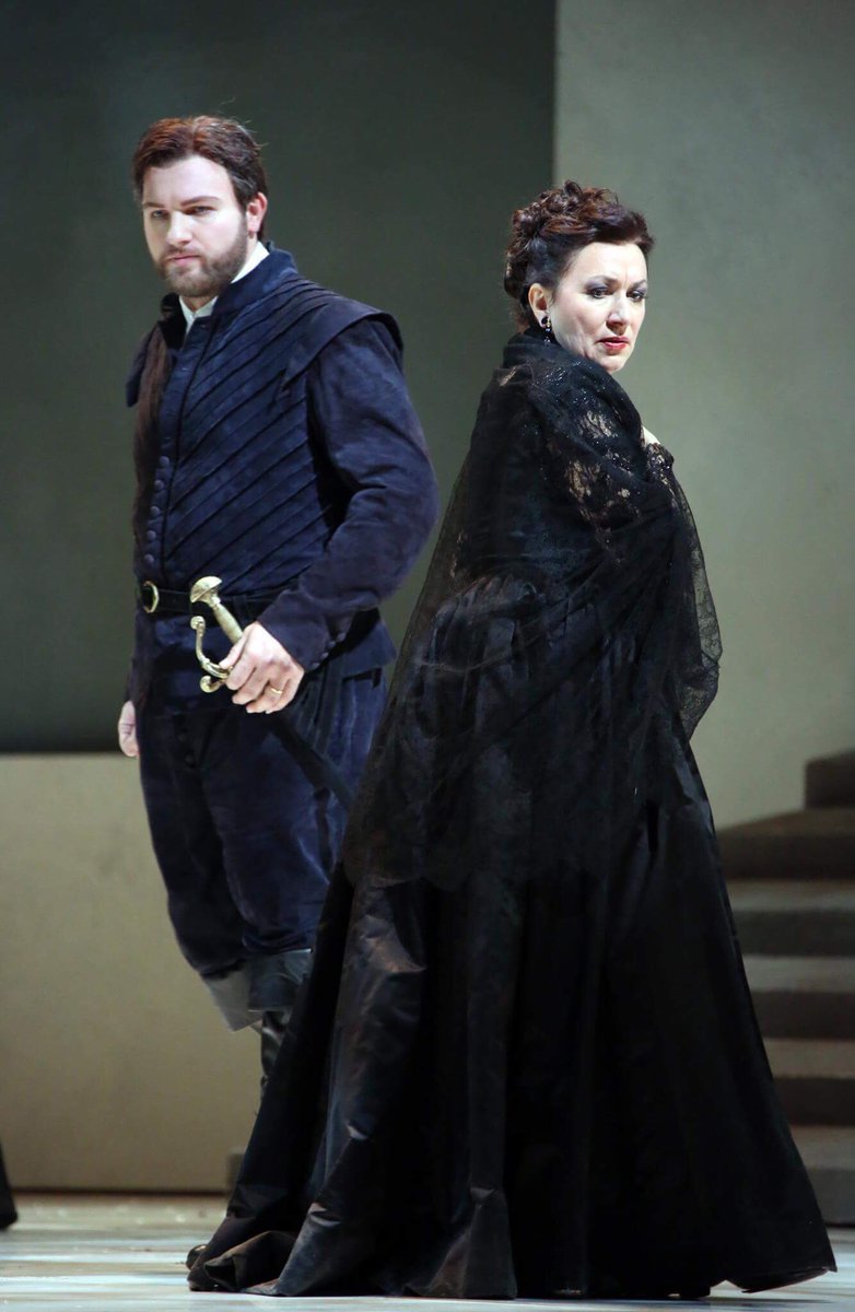 Tonight at 6.30pm on stage Verdi’s #DonCarlo under the baton of Myung-Whun Chung bit.ly/29GbTYr @francescomeli80