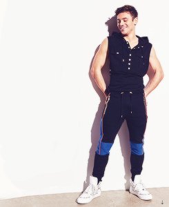 TomDaleyNews's tweet photo. Tom Daley for Attitude Mag (March 2017) (7) - https://t.co/XdPIxwOQdR