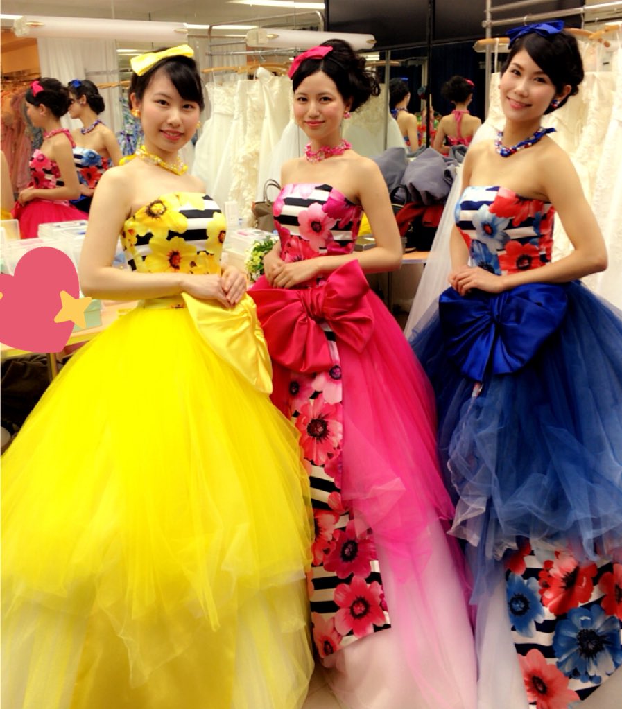 kpegxs4's tweet photo. ステキなドレス👗✨💕
着させていただきました😘
#ウェディング��ロンプレーチェ 
#ウェディングドレス #COMMS #モデル https://t.co/qMgx1UH3Ek
