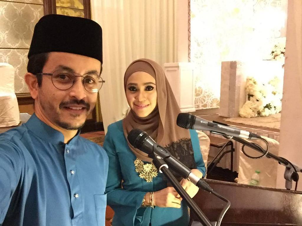 khairaljufri's tweet photo. 1st #MC Partner for 2017 yang bersuara emas. @renahazrena .
.
#Emcee
#MC
#pengacara
#FDto… https://t.co/VIsg573HID https://t.co/9qA905s2fq