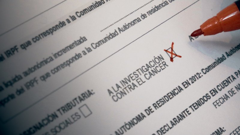 change_es's tweet photo. 660.000 firmas quieren una casilla para la investigación contra el cáncer en la Renta
https://t.co/OYMFGEqfXo
#DíaMundialCancer https://t.co/hGXmJb4hO5