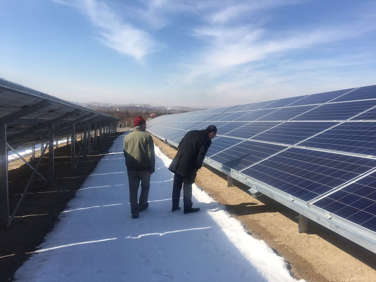 ValiToprak's tweet photo. Malatyanın yenilenebilir enerjide özellikle güneş enerjisindeki hedefi her geçen gün büyüyor.Hedef, "GüneşEnerjisiEndüstriBölgesi" kurulması https://t.co/bPcFp889cC