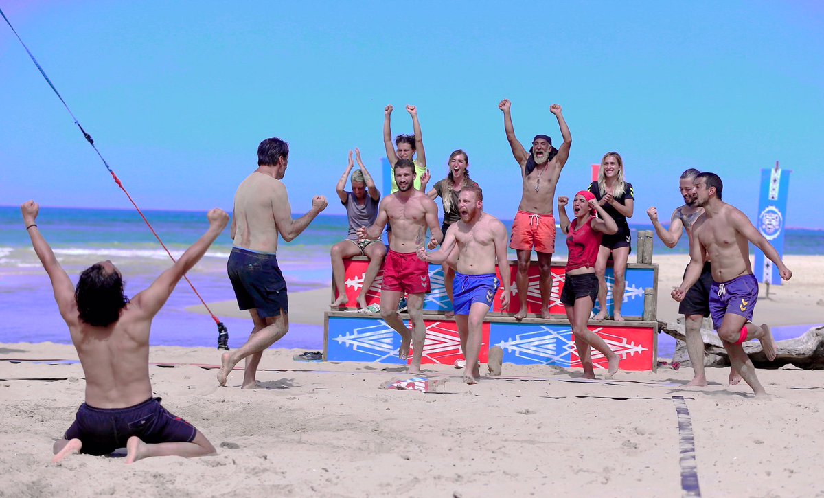 unlulericon's tweet photo. #Survivor2017 #Survivor #sabriyeşengül #ademkılıççı https://t.co/qtMR7DtkAD