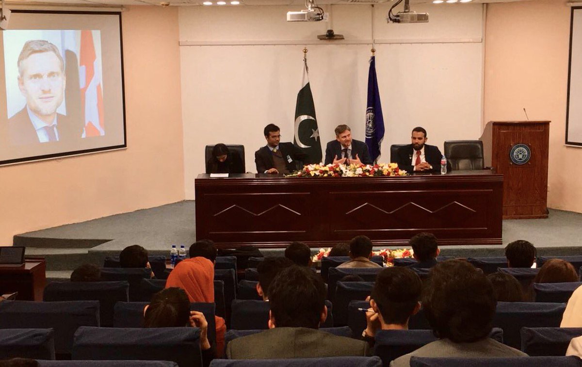 DKinPK's tweet photo. Great discussions on EU and Brexit with @NIMUNPK students at @Official_NUST. Really impressed with the youth of Pakistan. #AgentsOfChange https://t.co/BH9ABkmuTM
