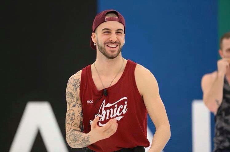 DominaFrancy's tweet photo. #amici16 #iostoconandreas 😍😍 https://t.co/7sWB3bvofW