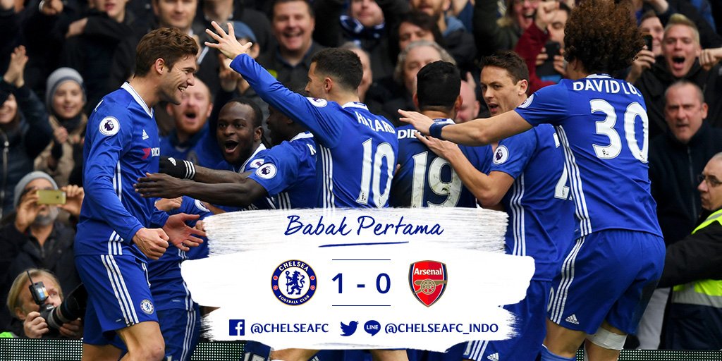 chelseafc_indo's tweet photo. Babak pertama: Chelsea 1-0 Arsenal. The Blues unggul lewat tandukan @marcosalonso03 di menit 13! 👏 #CFCIndo https://t.co/KYuOkEwJL7