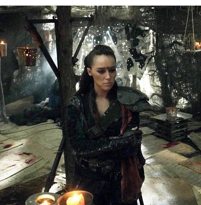 lilAnnz's tweet photo. 😫💔 @LexasLegion @fw_franzinada @gapeachy7 @clexaslegendary @Clexa_UK @ClexaUnion @ClexaSlays https://t.co/QTEKDpRyHO