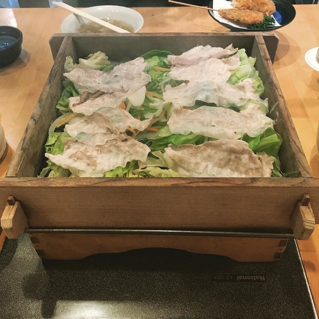 terucojp's tweet photo. 今日は蒸ししゃぶ食べたよ

#天文館 #黒豚 #しゃぶしゃぶ #foodporn #tfl https://t.co/0kawpCmtRK https://t.co/IwhU3L929o