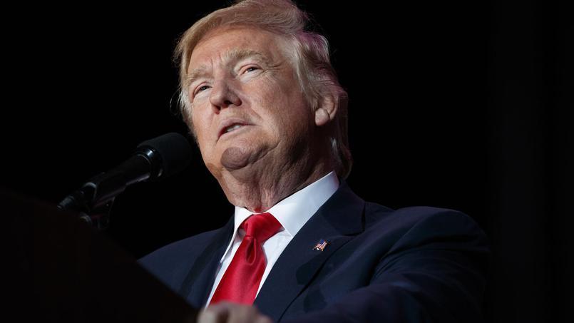 Le_Figaro's tweet photo. 🔴 FLASH - Donald Trump refuse le blocage de son décret anti-immigration ➡️ https://t.co/2KKZZnvWD8 https://t.co/DgnKKae2Hw