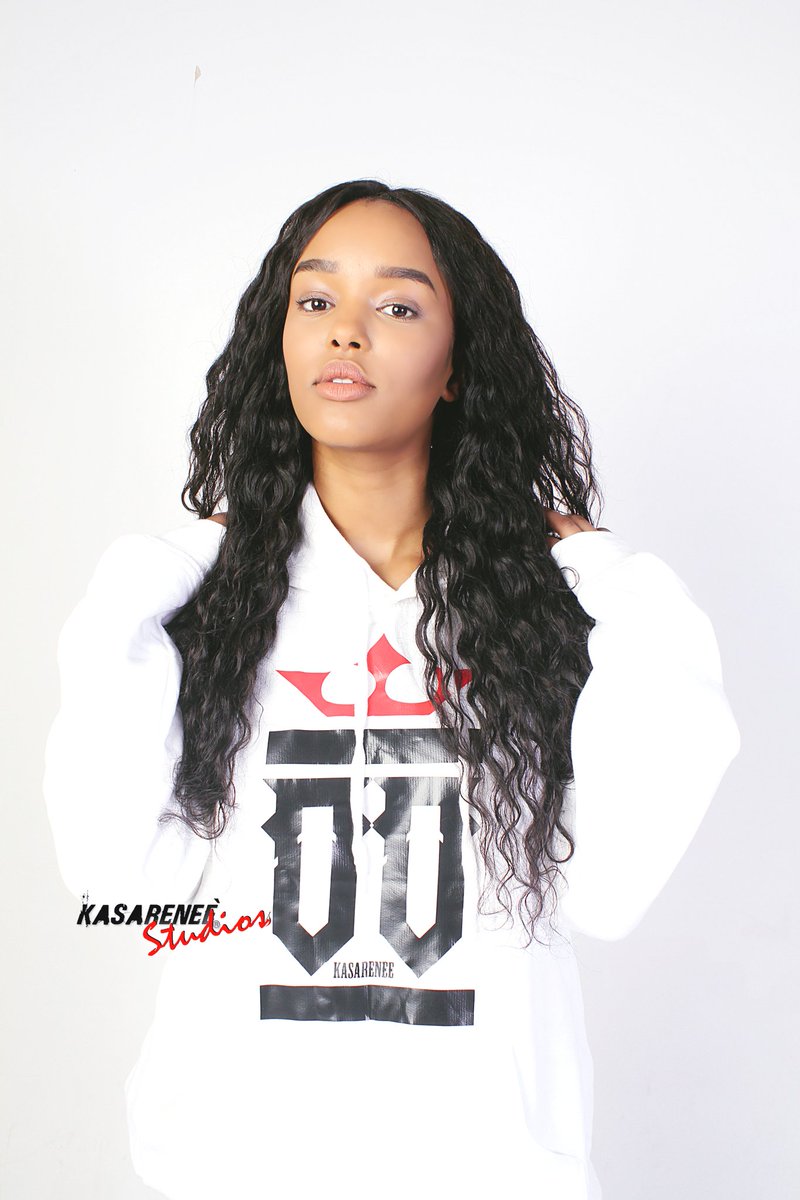 Kasarenee's tweet photo. #kasareneeclothing  #clothing #Brand #tshirts#sreetwear #urbanwear #londonfashion #ldnmodels https://t.co/yvGygUknBj