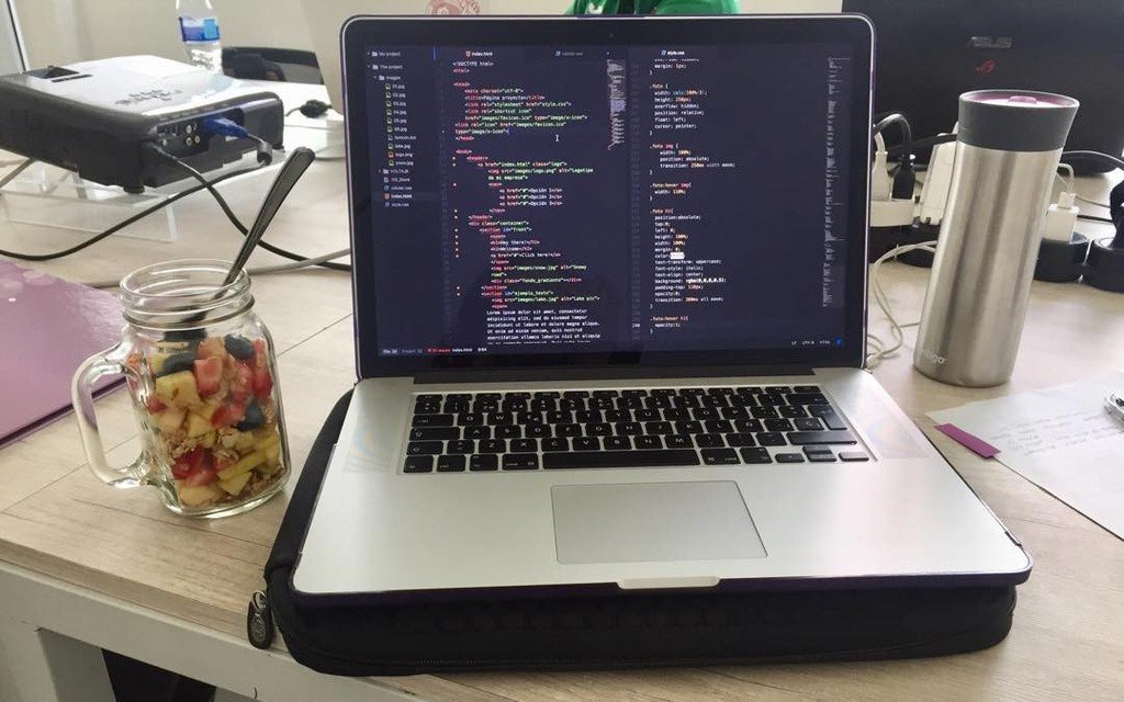 dossiette's tweet image. A saturday in the life of a unicorn.
.
.
.
.
.
#unicorn #designandcode #coding #weekend ift.tt/2jM0ywd