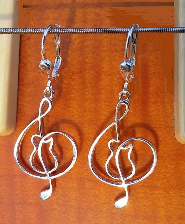 guitarclef_'s tweet photo. Earrings that stay in while you rock out! ~Leverback closures in sterling silver or nickel/zinc #secure #comfortable #talkonthephone https://t.co/4UKiOq3smD