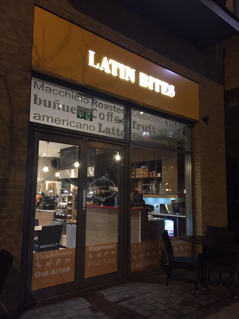 New Latin bites on walworth road, next to dragon castle. grab and go bakery #yummy #latino #Elephantandcastle