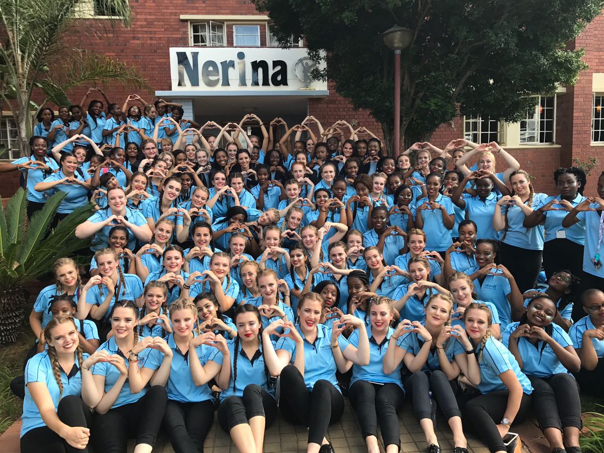 Her_Lindokuhle's tweet photo. #NerinaLove
#1nSync2017
Hello ladiesπ
π
π
ππππ https://t.co/KvOoJx108W