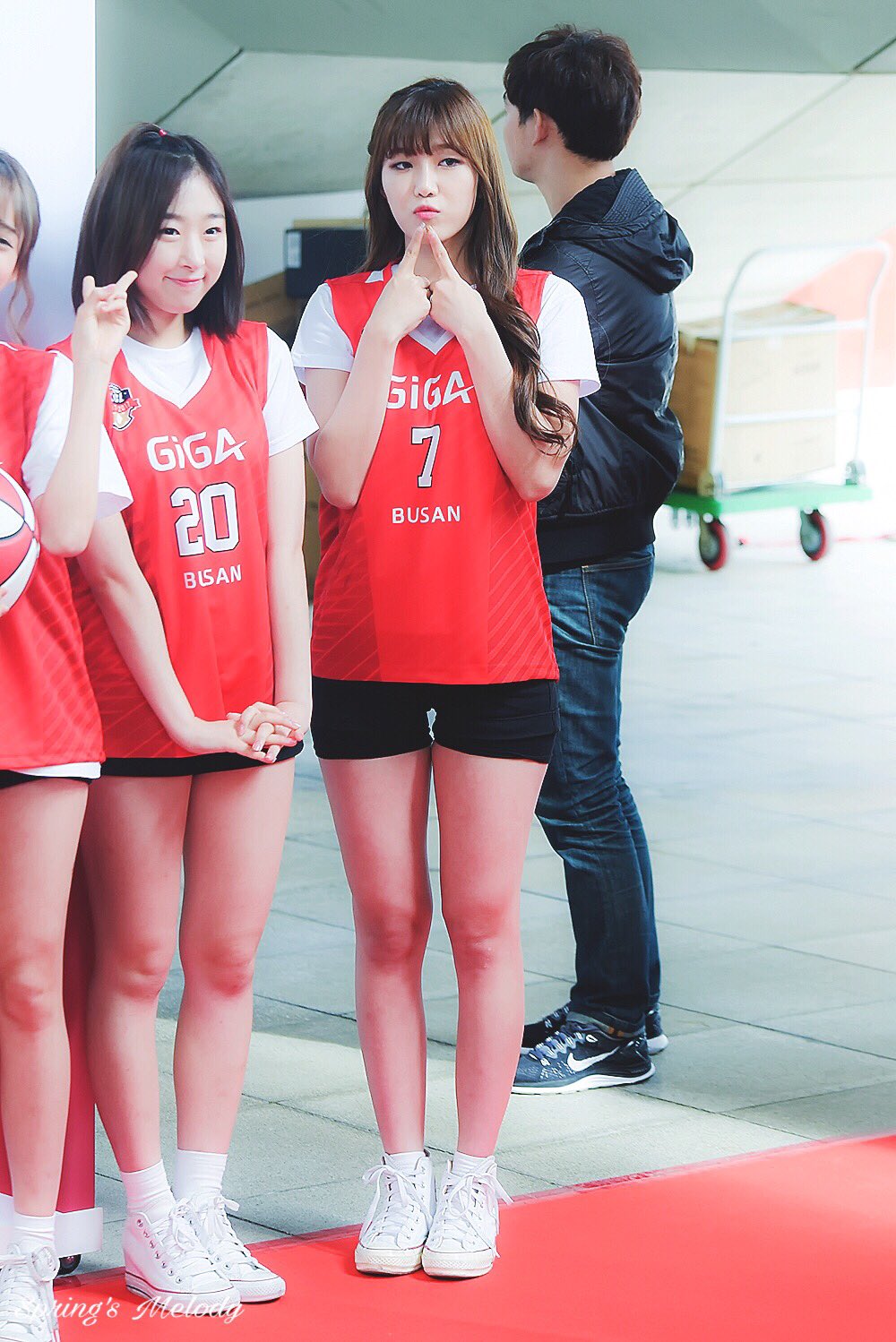 C31AB9nUoAQIpCu.jpg:large