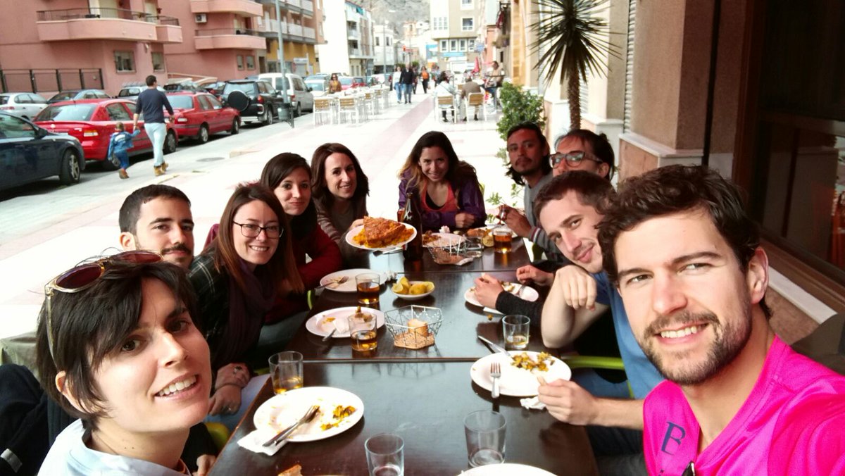discachos's tweet photo. ¡Porque fuera del campo también de hace equipo! 😁🍝🍻 #Family #Discachos #LaVidaReal https://t.co/QkO4ZvNPTV