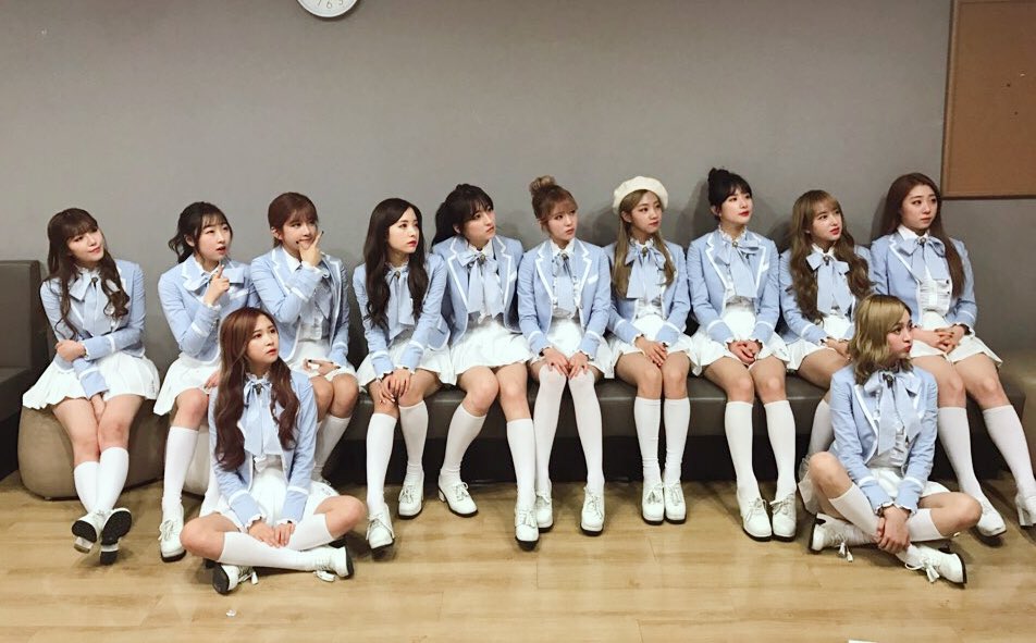 입춘이라고 화사하게 입은 오늘자 우주소녀.jpgif | 인스티즈