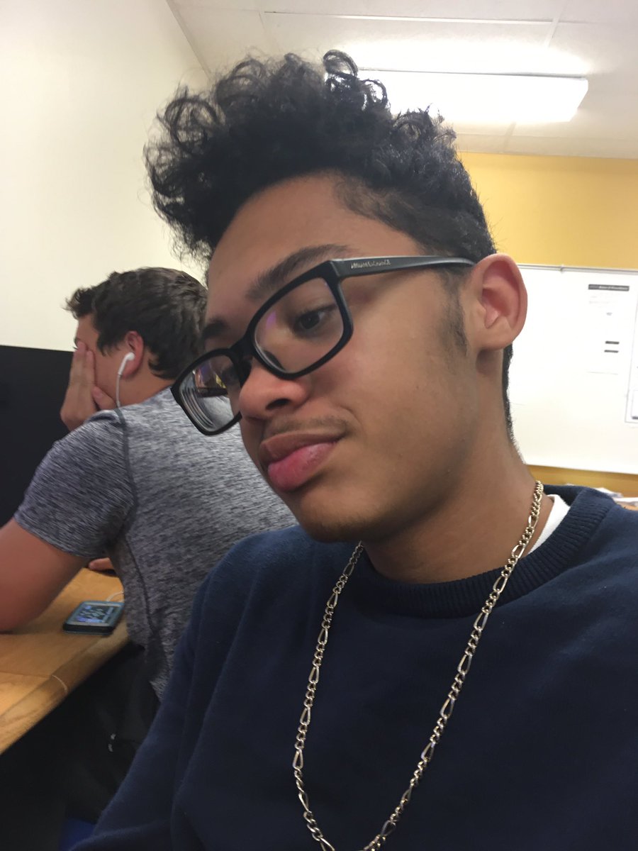 chris2_E's tweet photo. When my mom ask if I did the dishes https://t.co/sJ97P3sv7s
