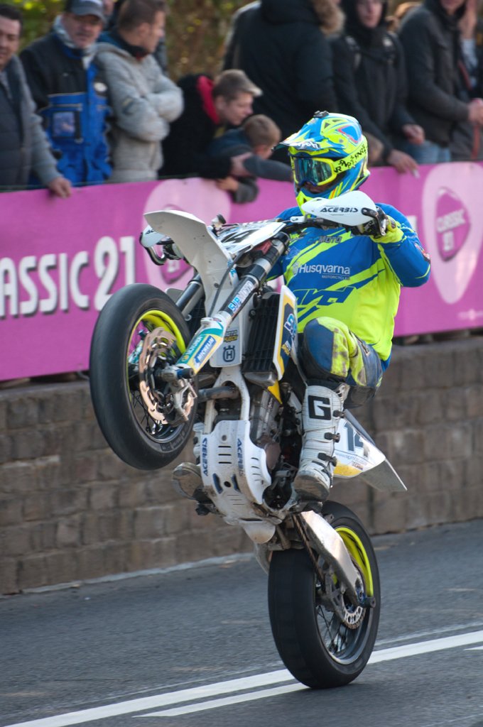 _VLP91_'s tweet photo. Petite Série Spéciale @crazyhodgson au @Superbiker_be #Mettet 2016....

Plus de photo sur https://t.co/njJq2qDJ89 https://t.co/hvSKuak1JZ