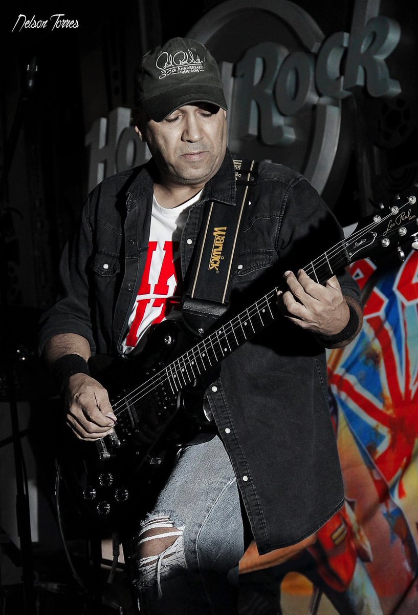 GoldenBoxRocks's tweet image. Hugo Restrepo #GoldenBoxRocks en #HardRockCafeMedellin