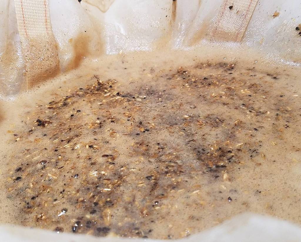 diggy2525's tweet photo. Mashing in... #homebrewing #homebrew #brewyourown #makingwhalez #hbw https://t.co/hEJMUlh8Nh https://t.co/3p7TLFakW3