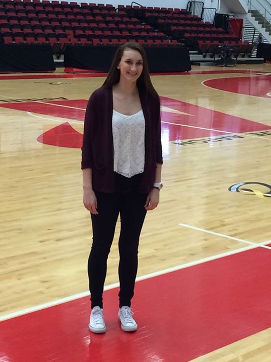 JustinWimmer's tweet photo. @a_phillips32 had a great visit to @AustinPeayWBB the 6'1 2018 forward is one to watch #nautilusexpress https://t.co/zsX3luWHWl