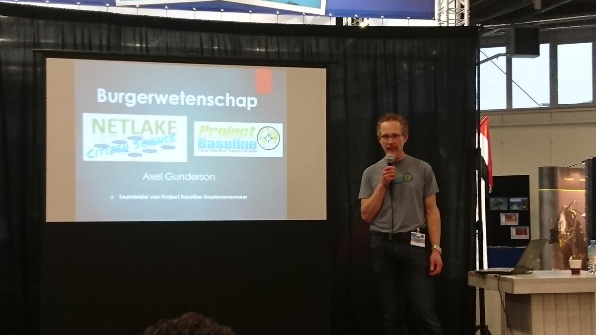 LauraSeelen's tweet photo. Great to see the #NETLAKE divers promoting #citizen science at the Dutch dive expo! #TBI #projectbaseline #GLEON https://t.co/s1G4IbRgsk