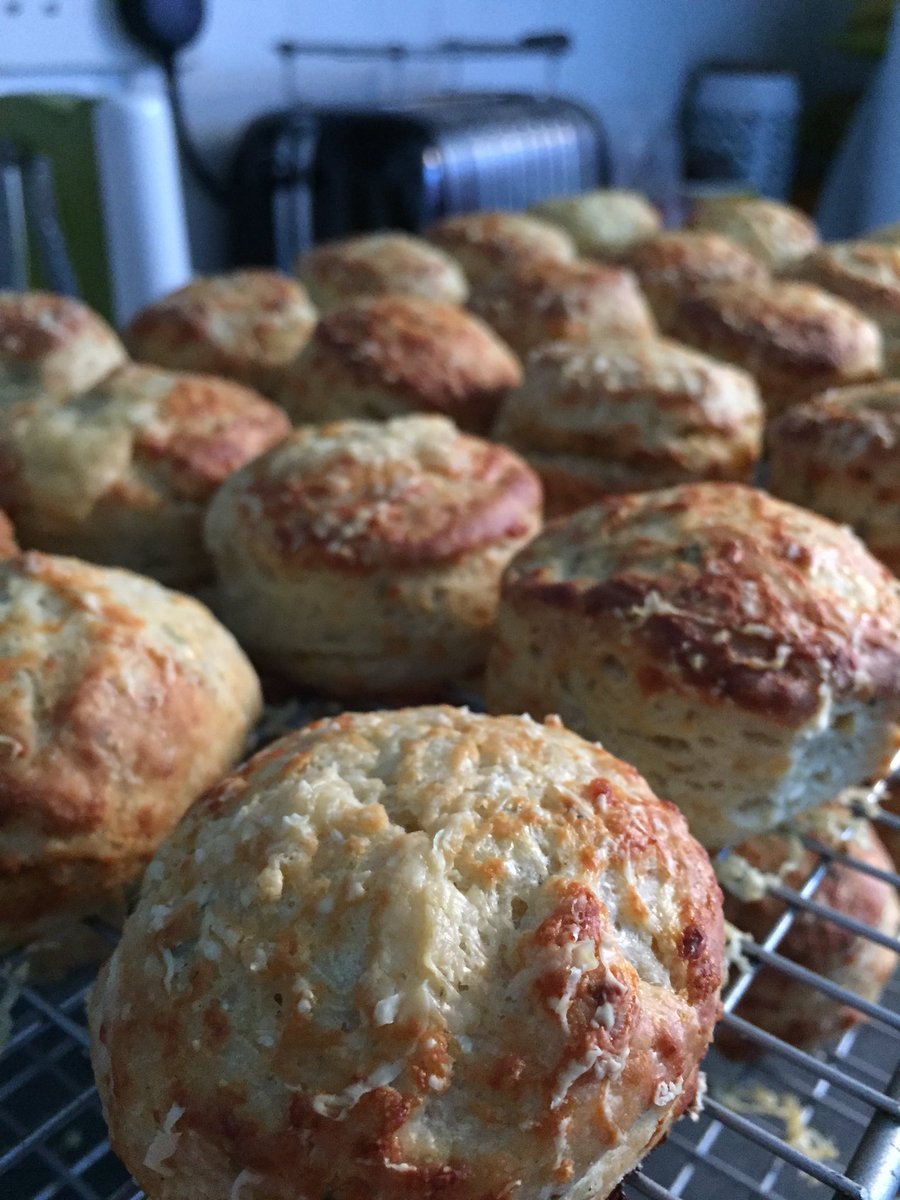 EmDeedle's tweet photo. It's a cheesy scone kinda day.. https://t.co/ybC8PXPY5V