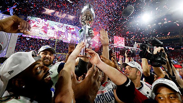 StreetWise_MBA's tweet photo. Can't read enough about #pats &amp; #SuperBowl? See how #SWMBA alum @atecshane1 provides electricity for the big game https://t.co/Yxp8o0ljZK https://t.co/hekvkBb57h
