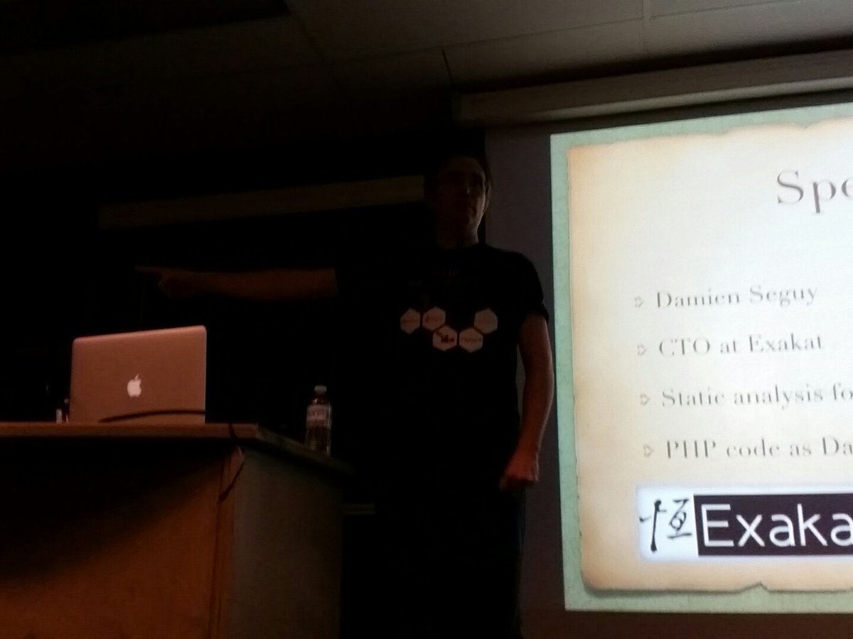 PHP_FOSDEM's tweet image. @faguo on stage talking about PHP in the graph #fosdem #phpfosdem
