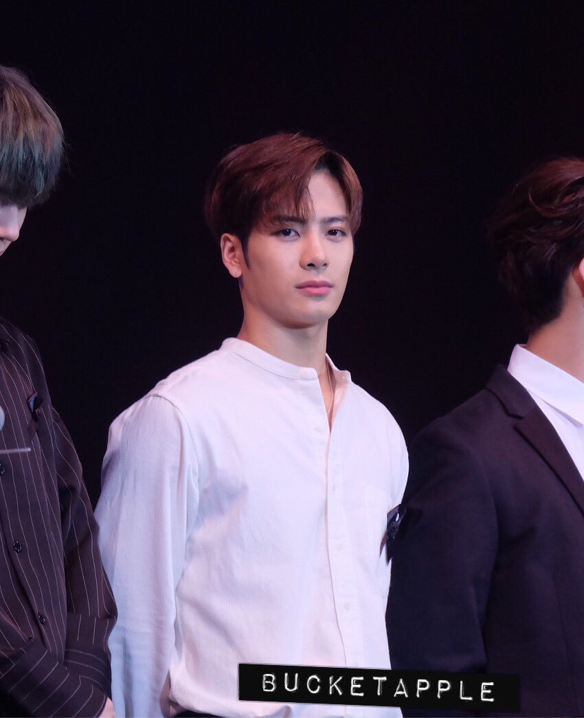 bucketapple's tweet photo. 170204 วันนี้หล่อมากอะ #JacksonWang #잭슨 #GOT7 https://t.co/V6sPRiHbHf