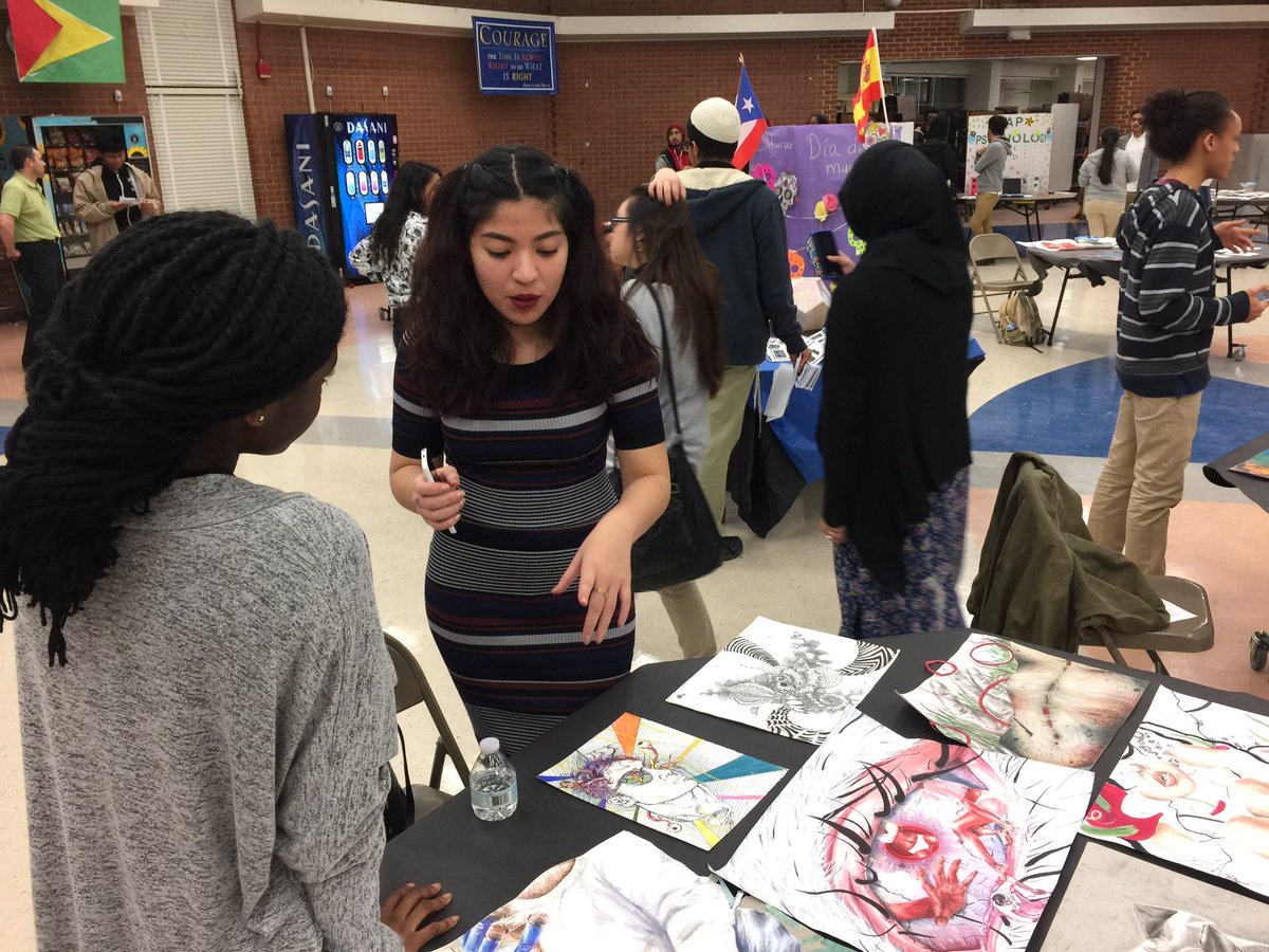 PHSshare's tweet photo. AP Studio art student present her current work https://t.co/0OYh4yxv6x
