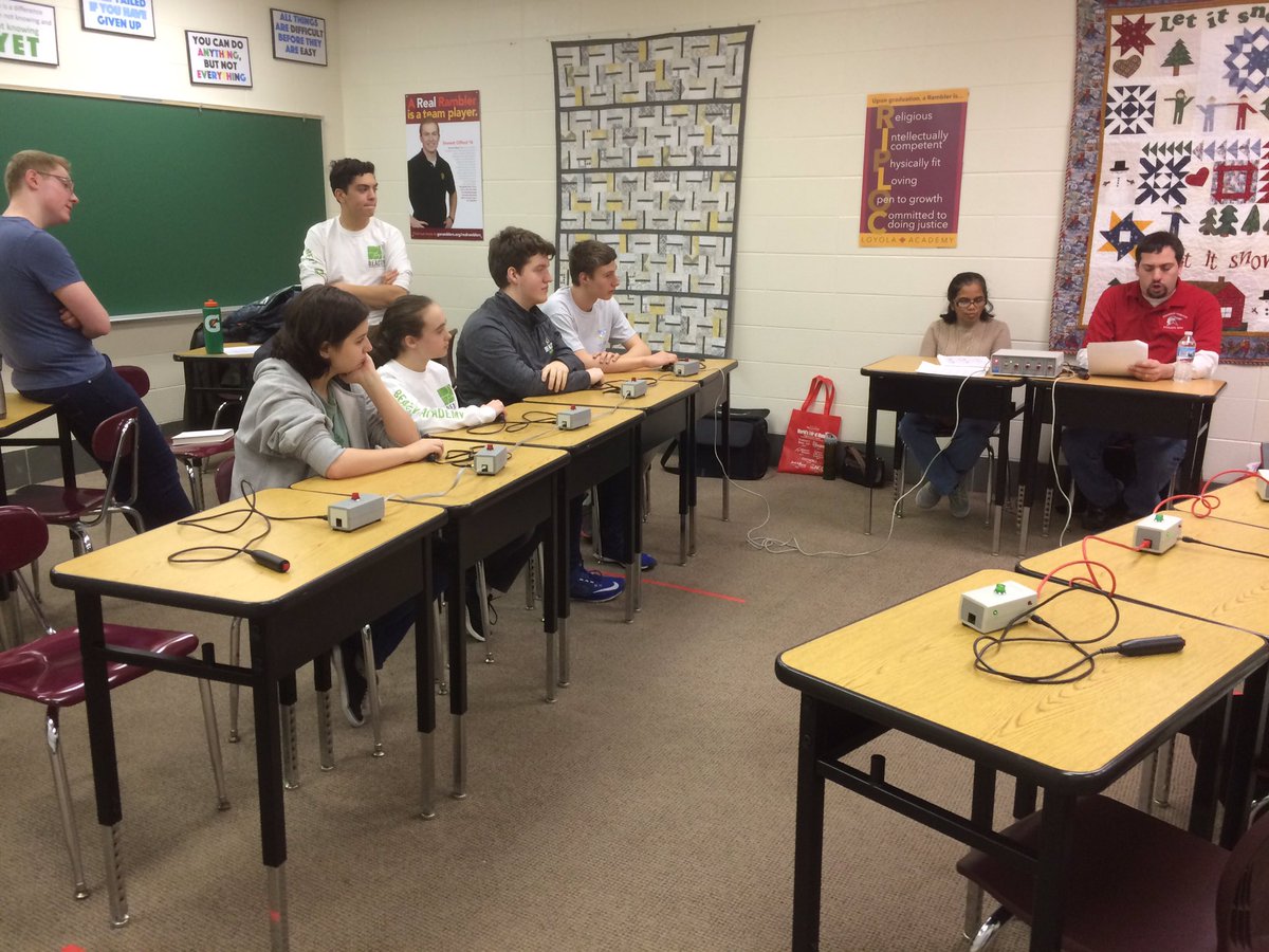 History Bowl today at Loyola Academy. 1-1 after two matches.
