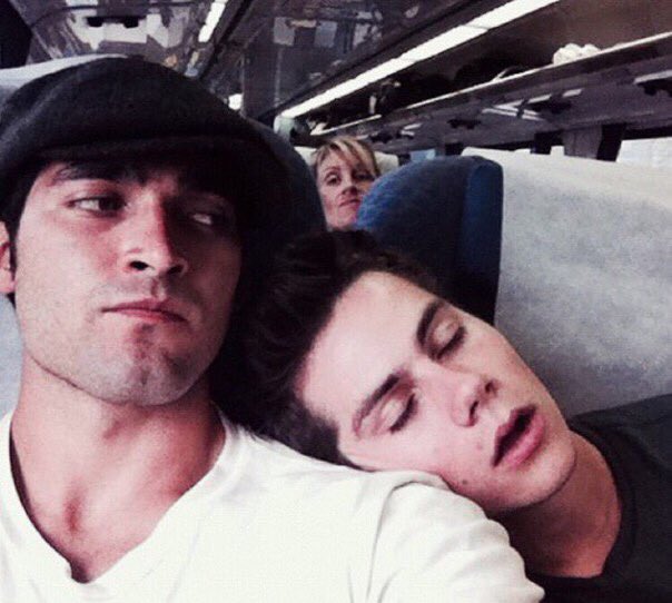 somerrqueen's tweet photo. ДЕРЖИИТЕЕ МЕНЯЯ У МЕНЯ НАЧАЛСЯ ПРИСТУП "МИМИМИ"
#волчонок #Stidiya #TeenWolf https://t.co/1dcUeOU9Tn