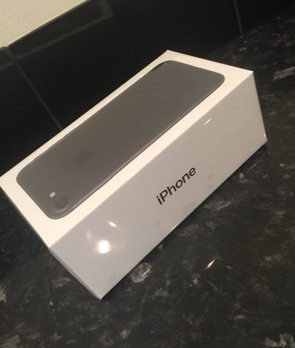 Present 🎁 from a #paypig! How it's meant to be done! Now empty your wallets #losers and #tribute to #mistress<a href="/tag/paypig"class="tags">#paypig</a><a href="/tag/tribute"class="tags"><span>#tribute</span></a><a href="/tag/mistress"class="tags"><span>#mistress</span></a><a href="/tag/losers"class="tags"><span>#losers</span></a>