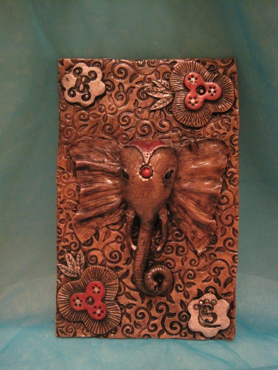 SmetsSabrina's tweet photo. #polymerclay #ganesha #elephant #decoration https://t.co/eYp2fRt8YE https://t.co/xaPH7C5Yar