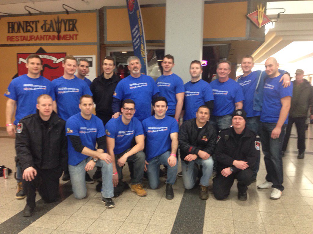 snapdHamilton's tweet photo. Stair to Care with the Hamilton Fire Fighters fundraising 26 storeys high @OntarioLung #stairtocare #hamfire #hamont https://t.co/nslNyFkuBW