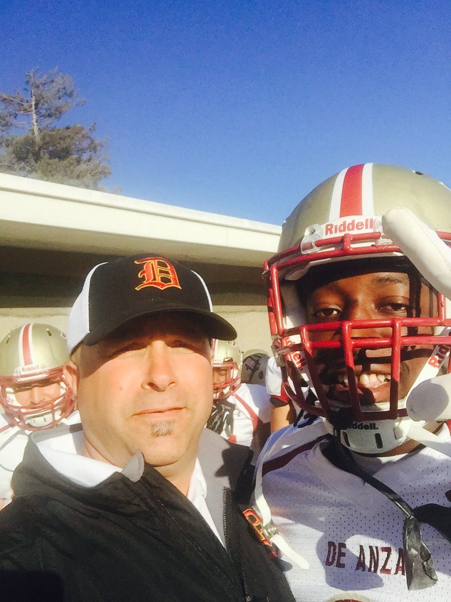 CoachIanOL's tweet photo. Proud of this young man! Grind on! https://t.co/IPIDTQPf9S