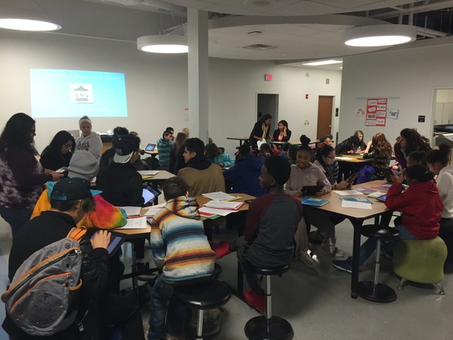 tysieray's tweet photo. 6-8 grade Leadership Cadre @CrossroadsCSt on a Saturday studying the 7 Habits! https://t.co/OYYNLLPdjt