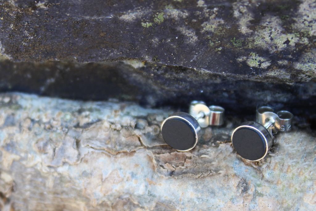 MrJDesignStudio's tweet image. Need a Gift for #valentines day why not these stunning #earings made with silver and welsh slate buff.ly/2kKVO72