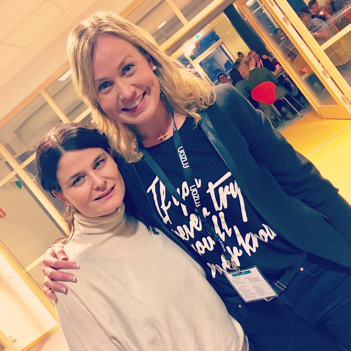ruthnordstrom's tweet photo. Superinspirerande dag med bästa @JosefineArenius & ett grymt gäng med ledare på #frizon - akademin / Leadership sessions with this star 🌟 https://t.co/cdwWnFUSXn