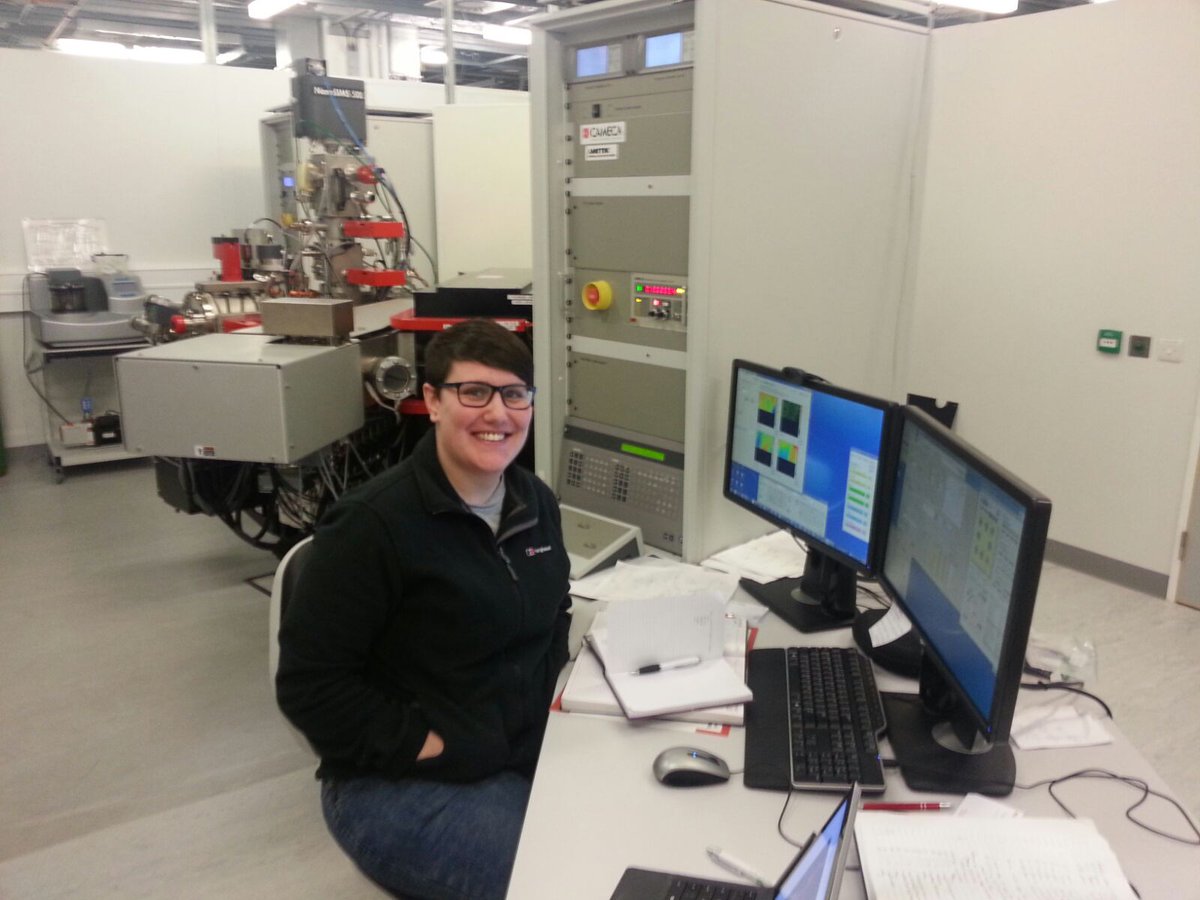 CosmoClarkey's tweet image. I'm an #actuallivingscientist, working on a PhD looking at stardust grains in meteorites. #LGBTscientist #DressLikeAWoman