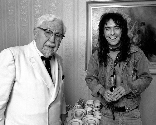 Happy Birthday to Alice Cooper! Here he is with his twin brother, Steve Carell. 