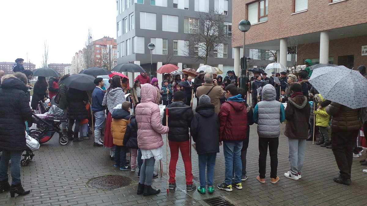 Celebrando Santa Águeda en Ibaiondo. Agate Deuna ospatzen Ibaiondon. #santaguedaibaiondo #Kalezkale <a href="/kalezkaleVG/">Kalez Kale</a>