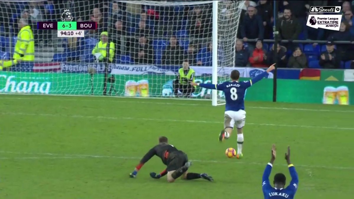 People think Ross is celebrating his goal here.

Wrong.

He'd just heard Niasse scored.