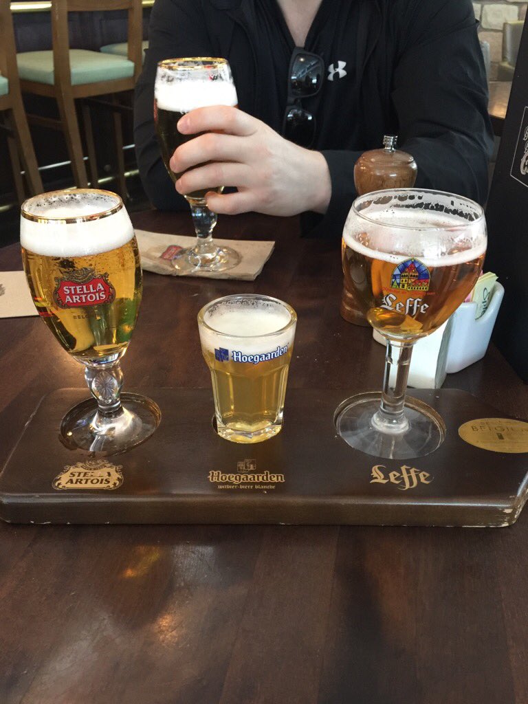 chelseabird3's tweet photo. Airport beer 😎 #FlightBeforeAFlight https://t.co/P8pOayeizV