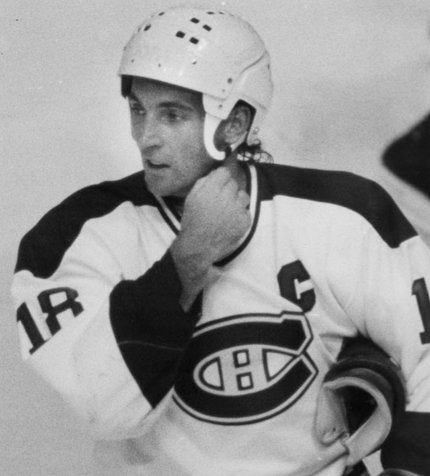 Happy birthday to former and Denis Savard, who turns 56 on Saturday 