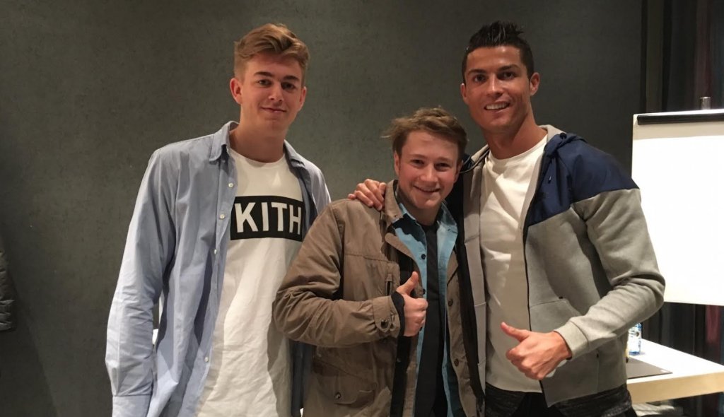 Happy Birthday Ronaldo! Sam and his friend cheering Cristiano on in Madrid is the epitome of squad goals. 