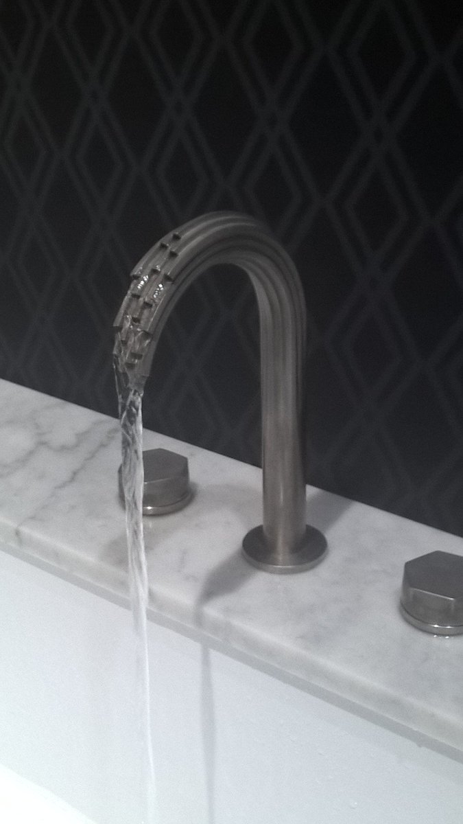 sanuradesign's tweet photo. #designerpicks @IDSToronto #ids2017 #showfav: #obsessed with these #3dprinted faucets by @DXV https://t.co/dOsUxedq4m #luxurydesign https://t.co/rM03q4qPgP