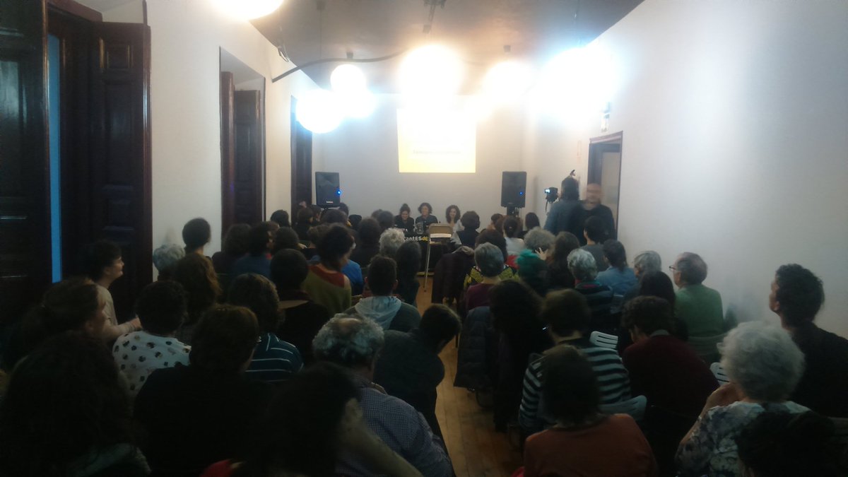 Soligato's tweet photo. Lleno absoluto en el encuentro de arquitecturas del cuidado, comenzamos! "Luchamos por derechos y otra economia con el cuidado en el centro" https://t.co/2jPzk8wGdQ